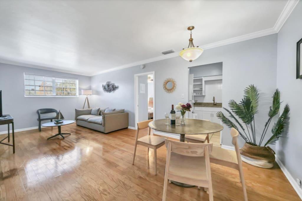 Designed And Well Located Chic 1Br With Parking Apartman Tampa Kültér fotó