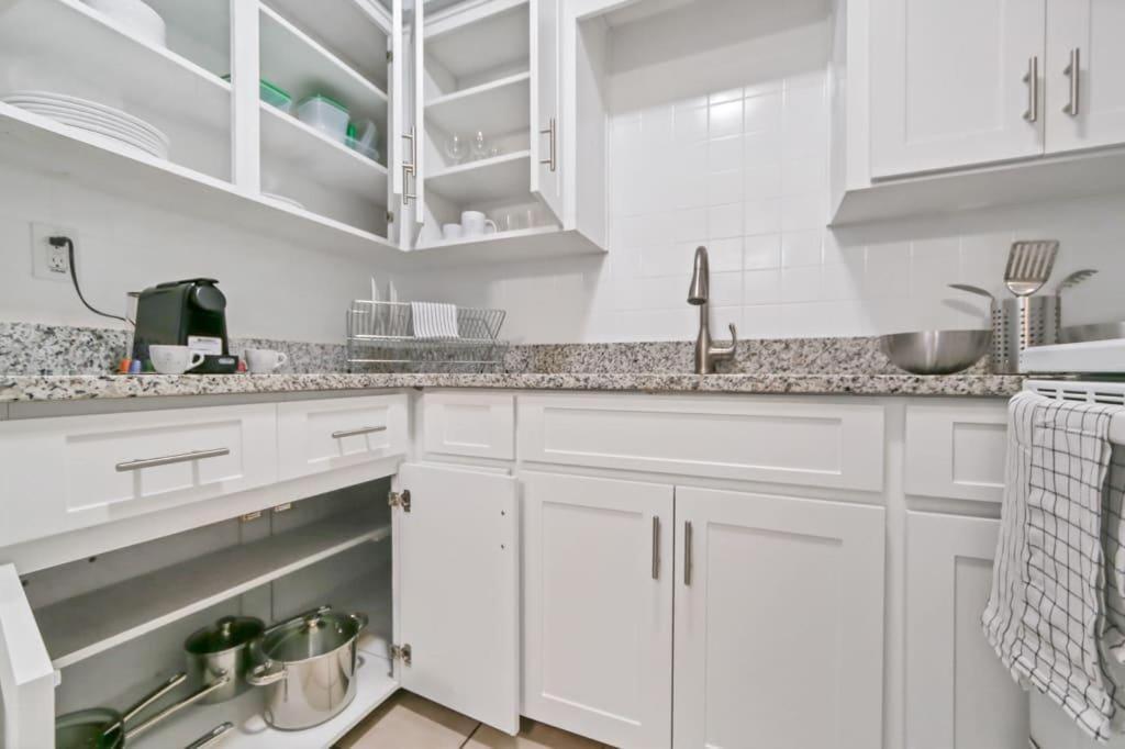 Designed And Well Located Chic 1Br With Parking Apartman Tampa Kültér fotó