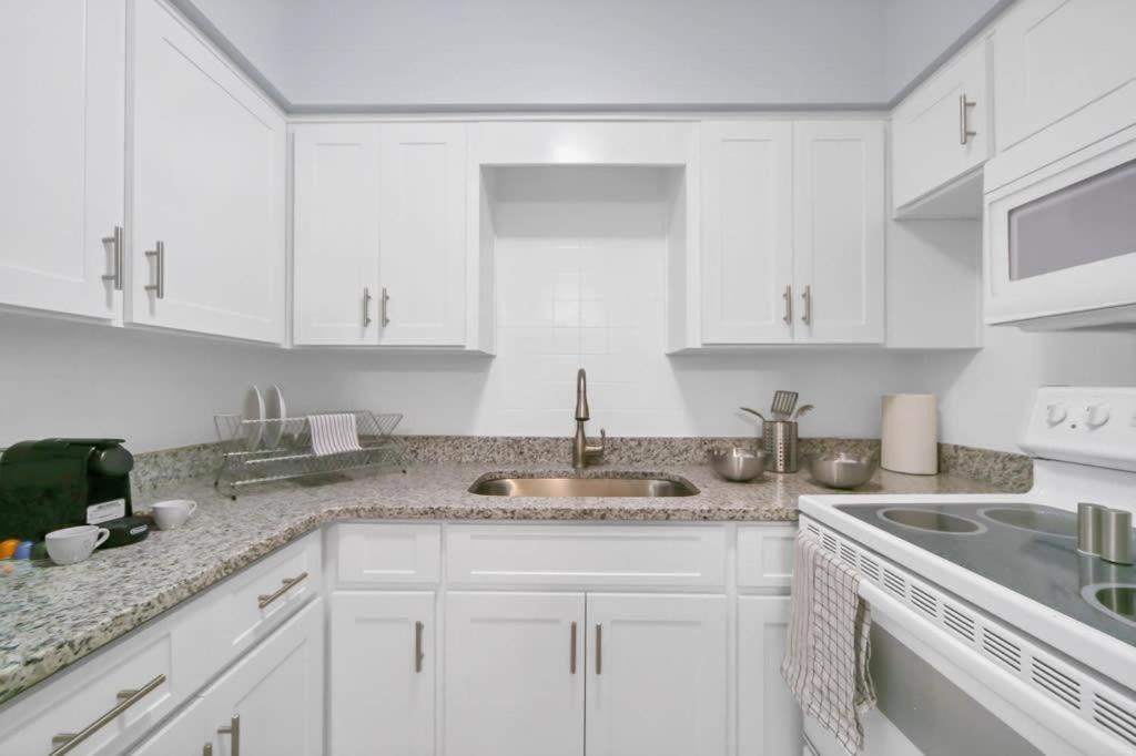 Designed And Well Located Chic 1Br With Parking Apartman Tampa Kültér fotó