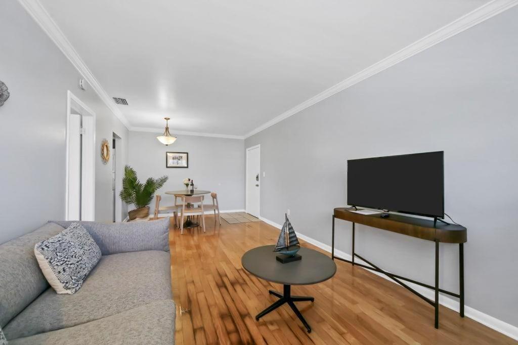Designed And Well Located Chic 1Br With Parking Apartman Tampa Kültér fotó