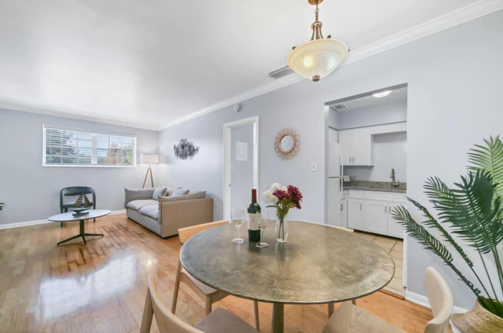 Designed And Well Located Chic 1Br With Parking Apartman Tampa Kültér fotó